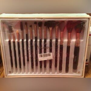 14-Piece Makeup Brush Set